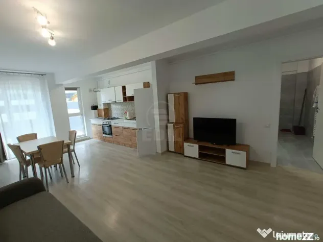 Apartament de 3 camere cu gradina, zona Jysk