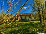 Casa traditionala,zona pitoreasca,domeniu de 3.400 mp,Suveic