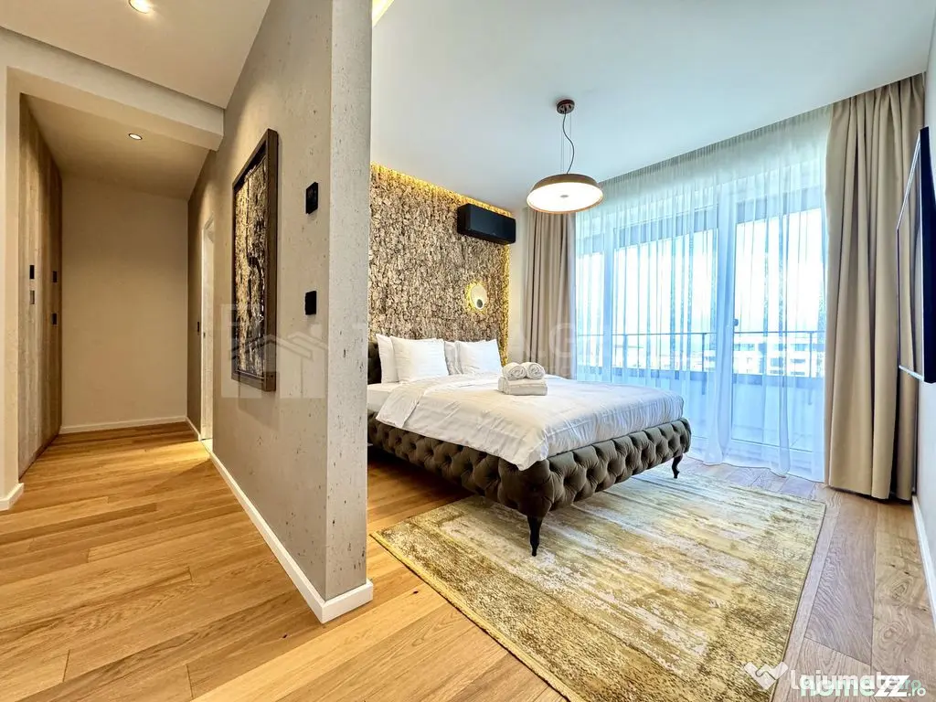 Penthouse de lux, prima închiriere, priveliște spre Tam...