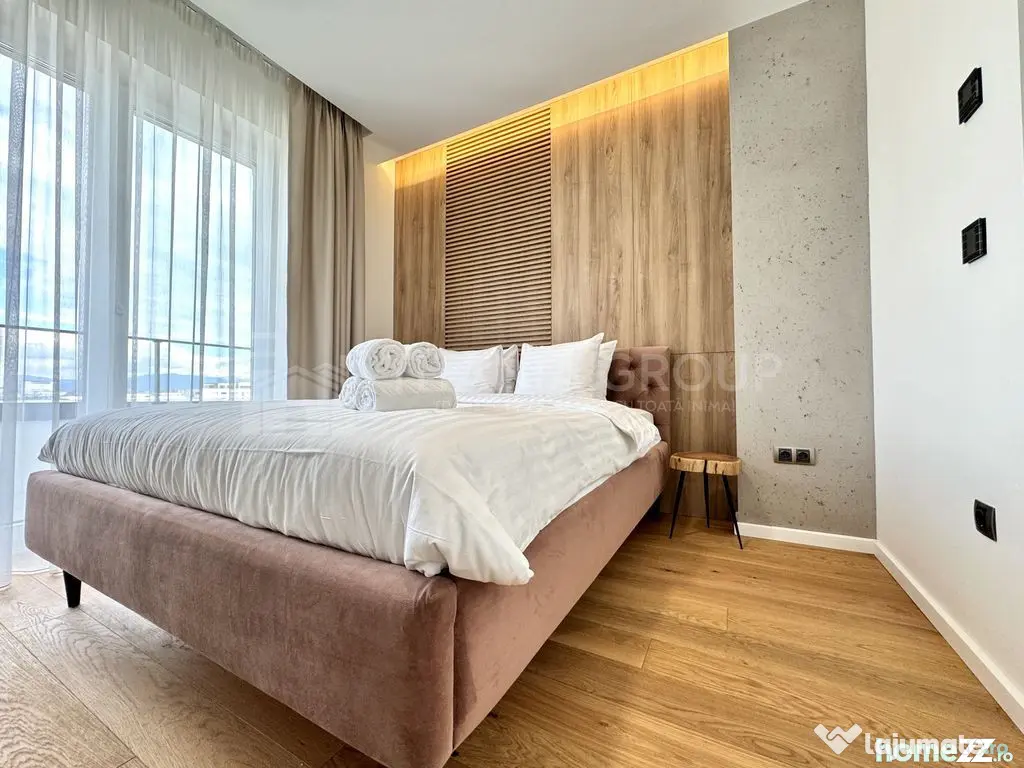Penthouse de lux, prima închiriere, priveliște spre Tam...