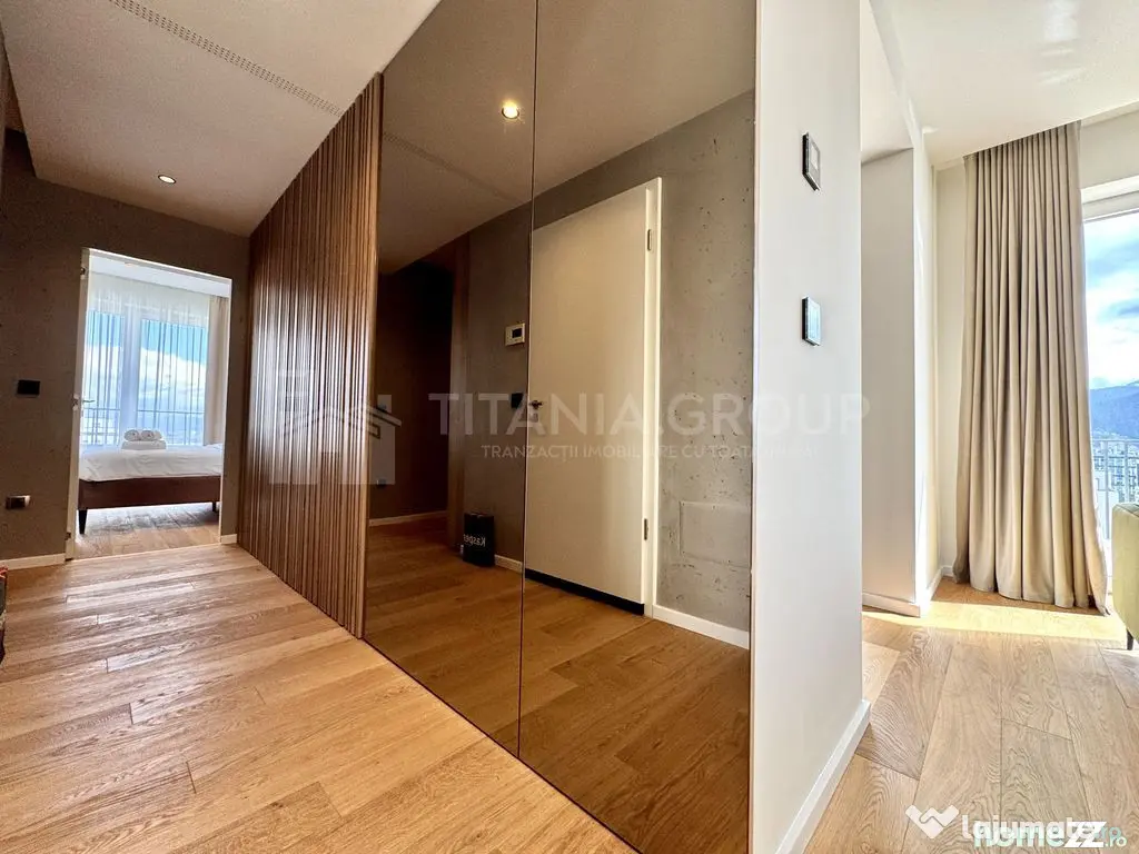 Penthouse de lux, prima închiriere, priveliște spre Tam...