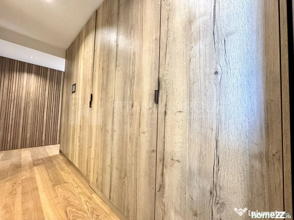 Penthouse de lux, prima închiriere, priveliște spre Tam...