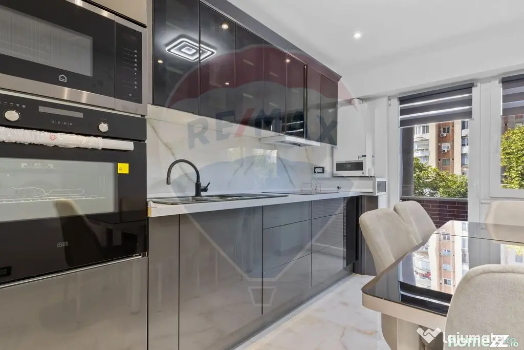 Apartament modern cu 3 camere de închiriat - zona Băncilor