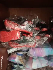 Articole Imbracaminte si Jucarii copii 
