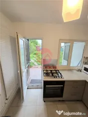 Casuta Superba, Teren 700 mp, Corbu, aproape de Lac 