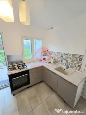 Casuta Superba, Teren 700 mp, Corbu, aproape de Lac 