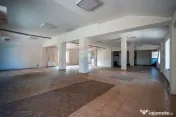 Spațiu comercial de 372 mp parcare 40 locuri + opțiune ... 