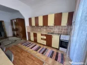 Apartament la casă de închiriat 