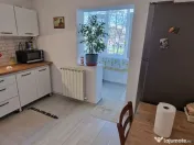 Poarta 6, 3 camere decomandate etajul 1. 