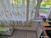 Poarta 6, 3 camere decomandate etajul 1. 