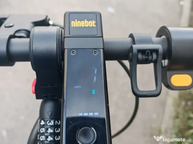 Trotineta electrica Segway Ninebot Max G30
