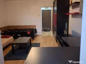 Garsonieră Titan, an 1974, metrou, 32 mp, anvelopat 