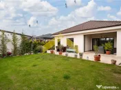 Casa noua de in cartier westfield 