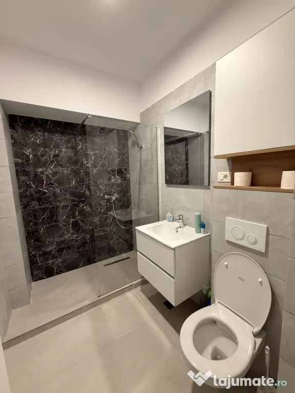Berceni metrou biruintei 81 studio etaj 3