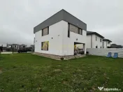 Casa cu etaj - Mobilata/utilata- gata de mutat 