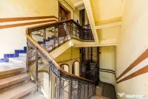 Apartament cu 2 camere la etajul 1 în clădire reabilitată
