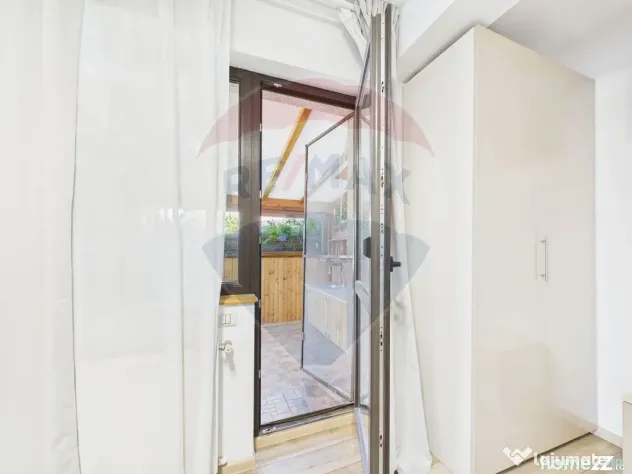 Casa in Dobroesti, curte proprie, mobilata, 7 min metrou ...