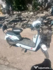 scuter electric de vânzare 
