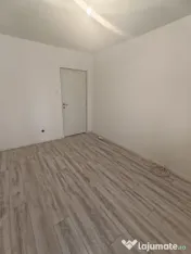 Apartament 3 camere de vanzare in zona Far, Constanta 