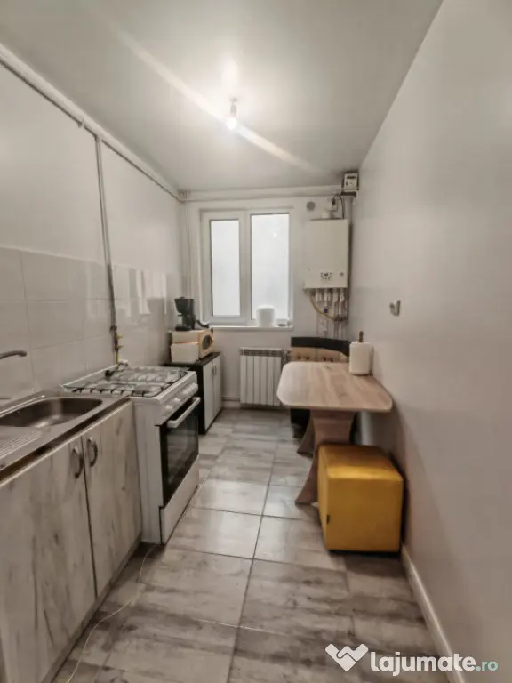 Apartament 3 Camere FAR Constanța | Decomandat | Renovat