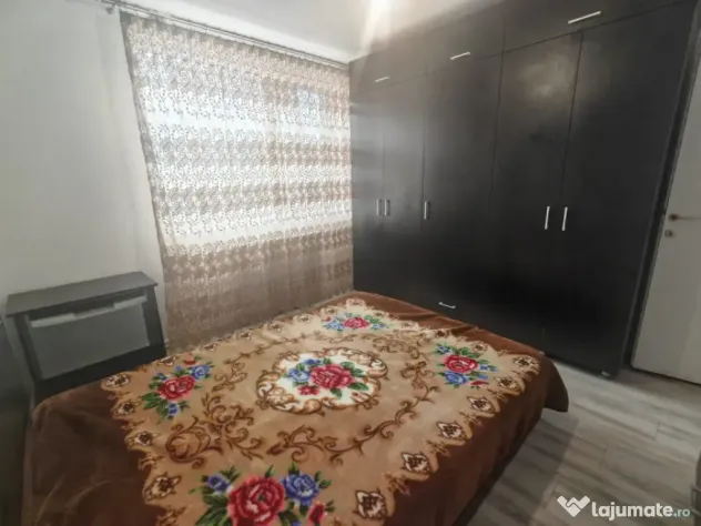 Apartament 3 Camere FAR Constanța | Decomandat | Renovat