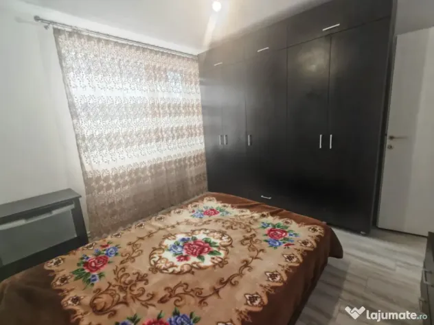 Apartament 3 Camere FAR Constanța | Decomandat | Renovat