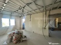 Apartament 3 camere, decomangdat, zona 8 Mai