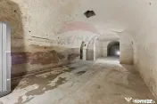 Spațiu comercial de închiriat 450 mp tip pivniță – ...