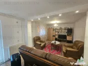 Casa la curte cu garaj dublu langa Padurea Rosu 