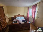 Casa la curte cu garaj dublu langa Padurea Rosu 