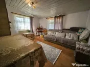 Casă 4 camere plan parter cu beci și anexe + 720 mp curte 