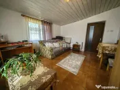 Casă 4 camere plan parter cu beci și anexe + 720 mp curte 