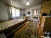 Casă 4 camere plan parter cu beci și anexe + 720 mp curte
