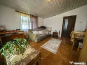 Casă 4 camere plan parter cu beci și anexe + 720 mp curte