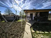 Casă 4 camere plan parter cu beci și anexe + 720 mp curte 