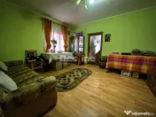 Casă 4 camere plan parter cu beci și anexe + 720 mp curte 