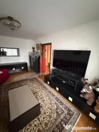 Apartament cu trei camere de vanzare-Crangasi-loc de parcare 