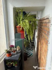 Apartament cu trei camere de vanzare-Crangasi-loc de parcare 