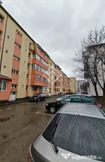 Apartament 4 camere etaj 2