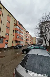 Apartament 4 camere etaj 2