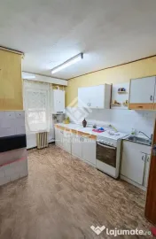 Apartament 4 camere etaj 2 