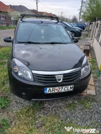 Dacia Sandero ediția limitată Kiss FM 1.6 benzină / 2009 