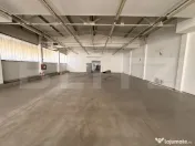 Cladire birouri , hala de productie, spatii depozitare, parc 