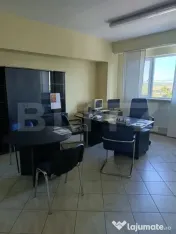 Cladire birouri , hala de productie, spatii depozitare, parc 