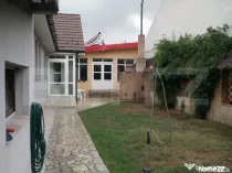 Casa de vanzare cu 3 camere, avand suprafata de 168 mp situa
