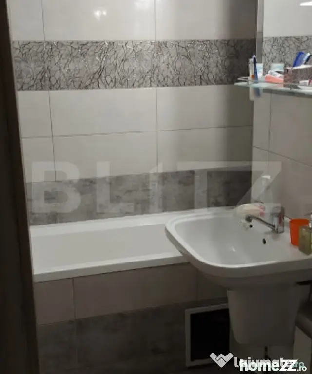 Apartament 5 camere, 100 mp, parter, pivniță 100 mp, zona - Cluj-Napoca (Cluj)