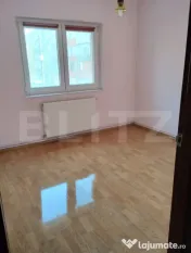Apartament 4 camere, decomandat, 81 mp, zona Blocuri 
