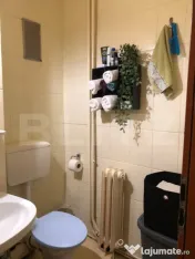 Apartament 3 camere decomandat | 52 mp | Balcon | Mănăștu 