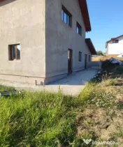 Casa P+1, 160 mp, teren 1280 mp, front 32 m, zona Ghercesti 