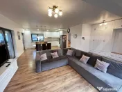 Duplex modern în Dezmir – 249 mp utili, teren generos 597 